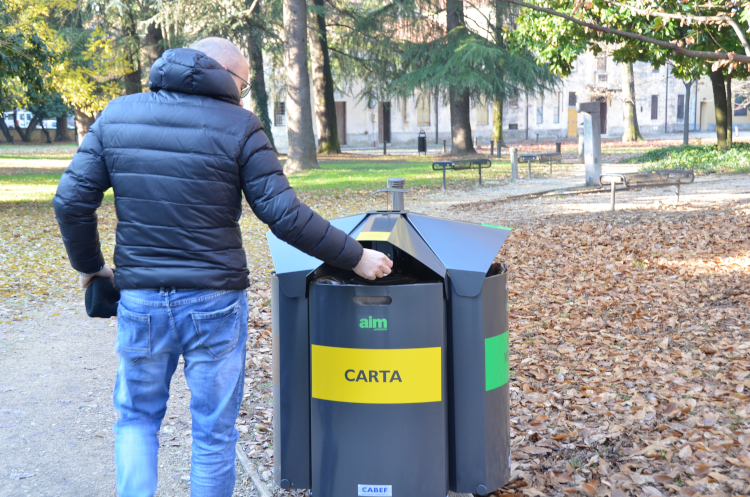 cestino pulizia aree verdi